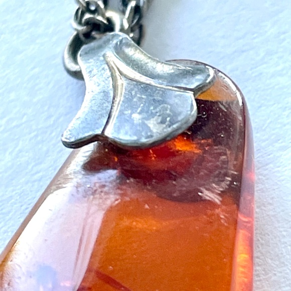 Vintage Amber Necklace - Picture 16 of 17
